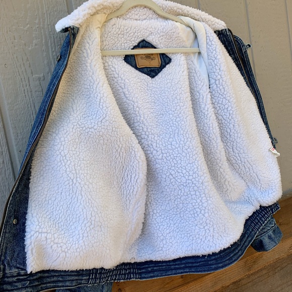 Levi’s oversized sherpa lined heavyweight vintage denim jacket - Picture 14 of 16